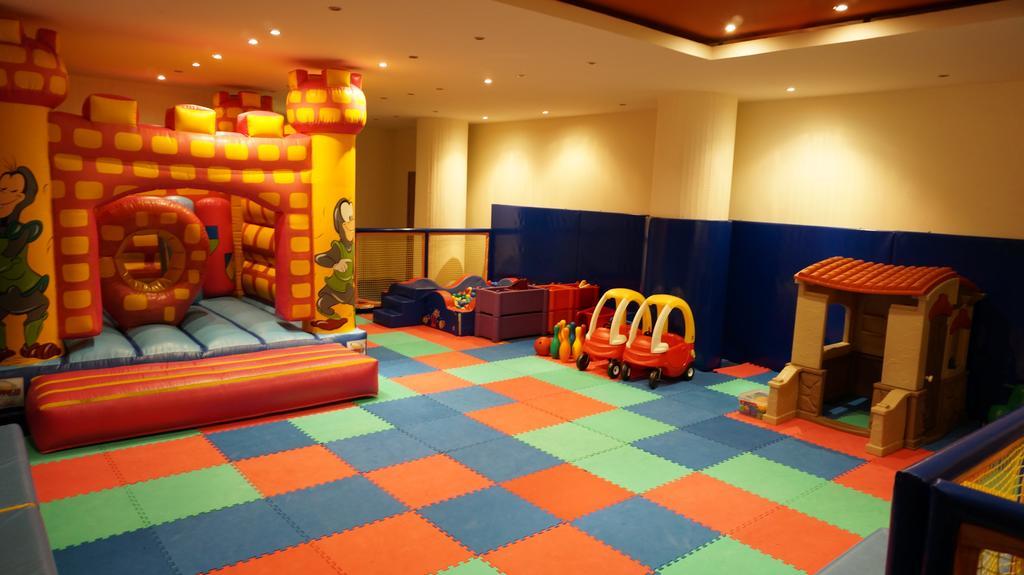 Alexander Beach Hotel & Spa Alexandroupoli Eksteriør billede An indoor playground