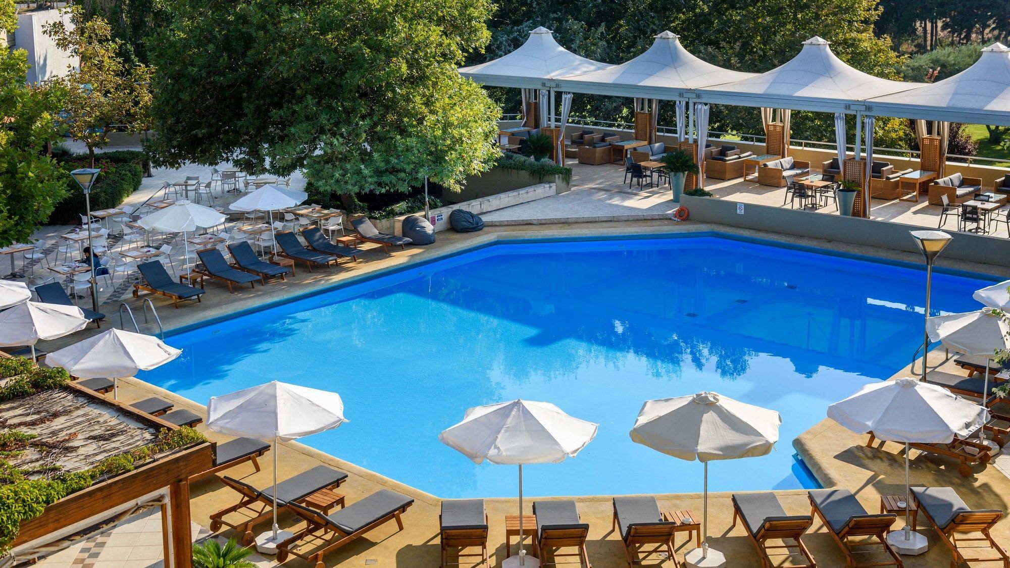 Alexander Beach Hotel & Spa Alexandroupoli Eksteriør billede The pool at the hotel