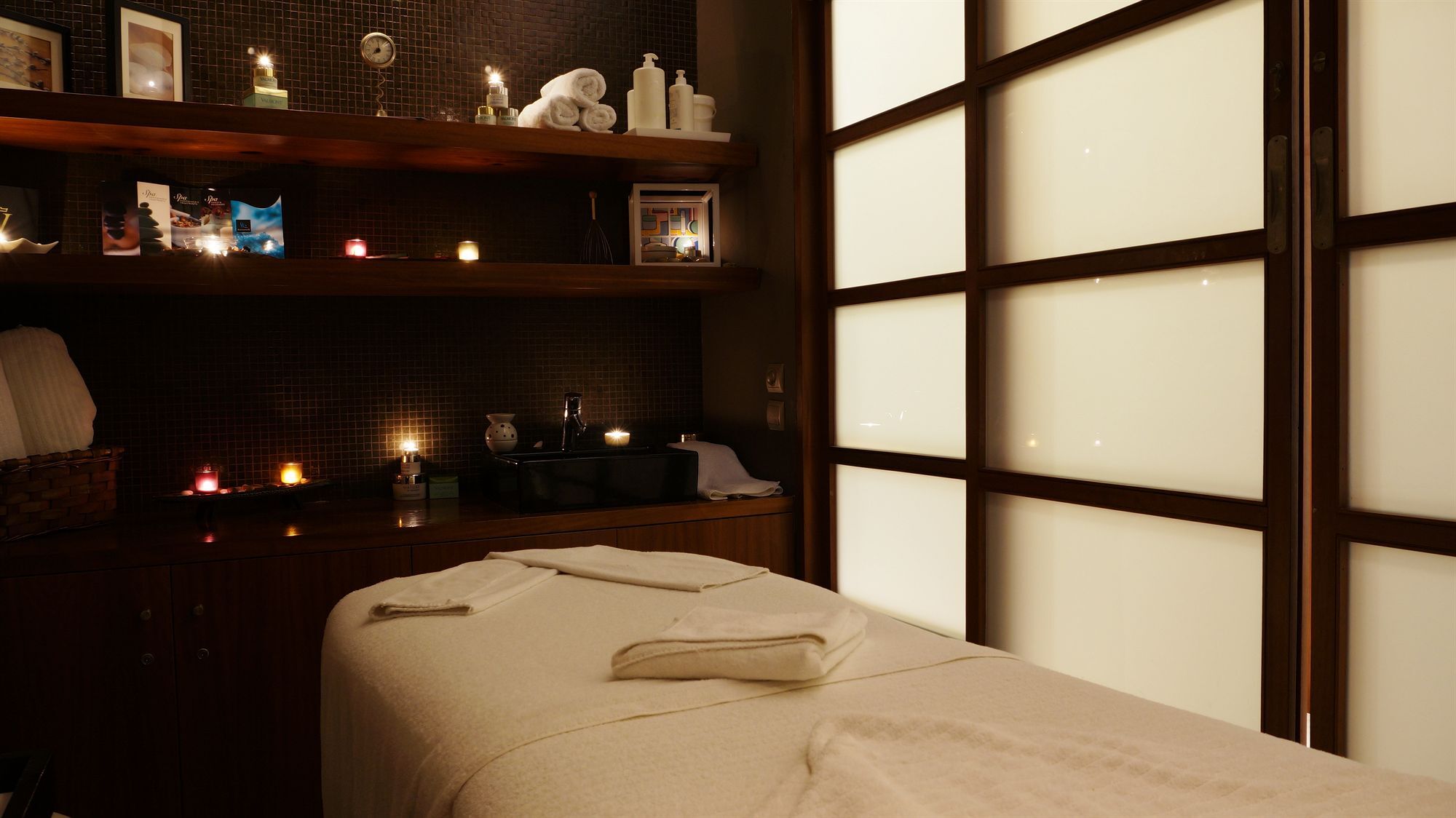Alexander Beach Hotel & Spa Alexandroupoli Eksteriør billede A treatment room at a spa